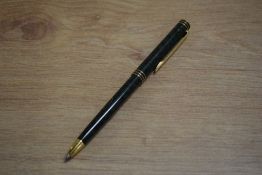 A Waterman Exclusive ballpoint pen in Laque Green Marble