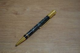 A Parker Duofold ballpoint pen in Green Marble