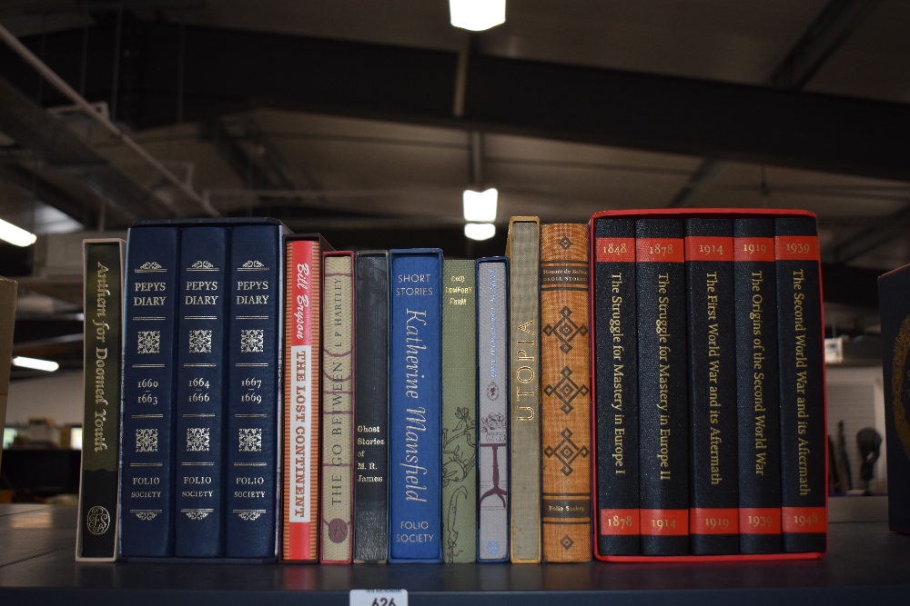 Folio Society. A miscellaneous selection. Fiction and Non-Fiction. All in slipcases. (17)