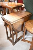 An early 20th Century oak gateleg occasional table, width approx. 62cm