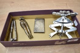 An attractive early 20th century silver plated vesta case, decorated having a fluted wave pattern,