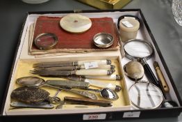 A set of 6 mother of pearl lobster knifes, L16cm, sold together with various magnifying glasses