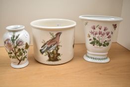 A Portmeirion Botanic Garden pattern planter decorated with Birds of Britain, h17cm, sold together