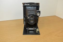 An Unger & Hoffman Varex Fama 109B plate camera with Varex- Special Aplanet 1:8 13.5cm lens having
