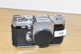A Wirgin Edixa Mat Flex S camera body circa 1960