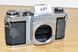 An Asahi Pentax S1a camera body