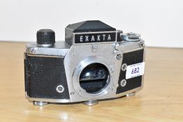 A Ihagee Exakta VX1000 camera body circa 1970