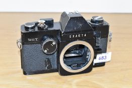 An Ihagee Exakta Twin TL camera body