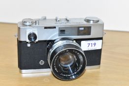 A Konica Auto S camera with Hexanon 1:1,9 47mm lens