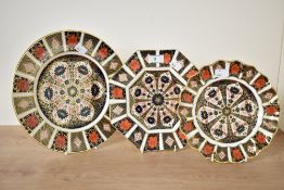 A Royal Crown Derby Old Imari '1128' pattern plate, makers mark to base, h26.5cm, sold together with