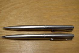 A Parker 45 Deluxe Flighter ballpoint pen and propelling pencil set.
