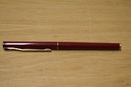 A Sheaffer TRZ Targa slim in burgundy with gold trim having Sheaffer nib