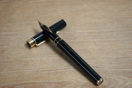 A Sheaffer Targa 1028 converter fill fountain pen in Laque Grey Ronce having Sheaffer USA 585 14K