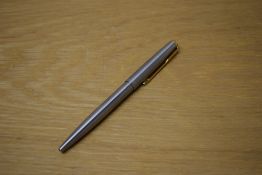 A Parker 75 ballpoint pen in Flighter with gold trim (engraved)