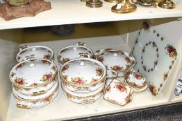 A set of 6 Royal Albert Old Country Rose lidded tureens, decorated with gilt edge and floral