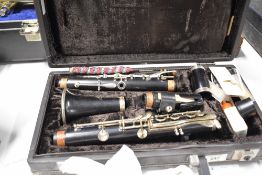 A Hans Kreul clarinet, in fitted case with accesories