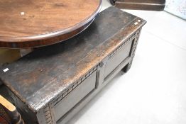 A period oak kist, width approx. 116cm