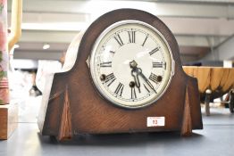 An early 20th century 8-day mantel clock, L30cm x H23cm