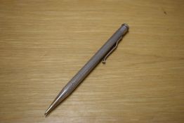 A Yard o Led propelling pencil in wave pattern