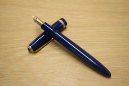 A Parker Duofold Maxima aerometric fill fountain pen in Blue with wide decorative cap band with