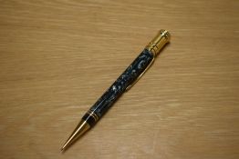 A Parker Duofold Propelling pencil in Green Marble