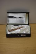 A boxed Conway Stewart 100 twist fill fountain pen in Shingle No379/028 with a wide and two narrow