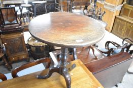 A 19th Century mahogany occasional pedestal table, diameter approx 51cm, height 61cm