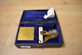 A Blackburn's Engineers Yarn Balance with original case, w18cm