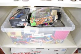 Modern Lego, approx 8kg along with two boxed sets, 21141 Minecraft and 76920 Ford Speed Champions (