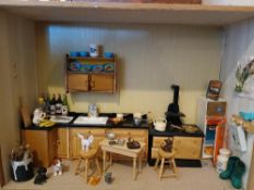 Miniature Dolls House Display, Kitchen, 41cm x 28cm