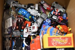 Playworn Die-casts, HotWheels, 50+