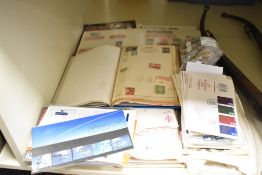 A quantity of stamps, to include Commonwealth stamps, Coronation stamps and Christmas ect