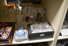 A Dartington clear crystal conreal decanter having tear drop style stopper, h36.5cm, sold together