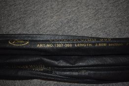 A Ron Thompson Steel head 2pc 10ft carsting 10-40g