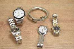 A small collection of costume jewellery, including wristwatches comprising Seiko SQ100, Citizen