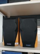 A HFS Speaker set (2) in wooden hardwood casings