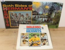 A Hermans Hermits 4 record lot with US pressings included VG+/VG+