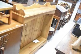 A modern pine bookshelf, width approx. 126cm