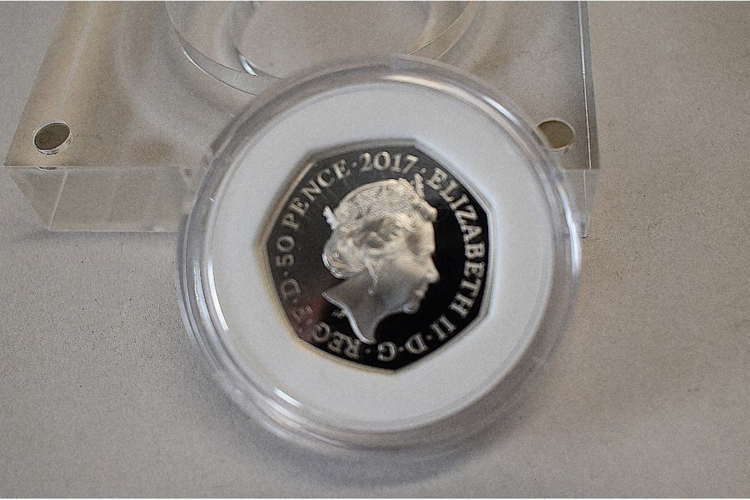Royal Mint Silver Proof 50p Beatrix Potter Benjamin Bunny 2017, Limited Edition 19611/40000 with - Image 3 of 3