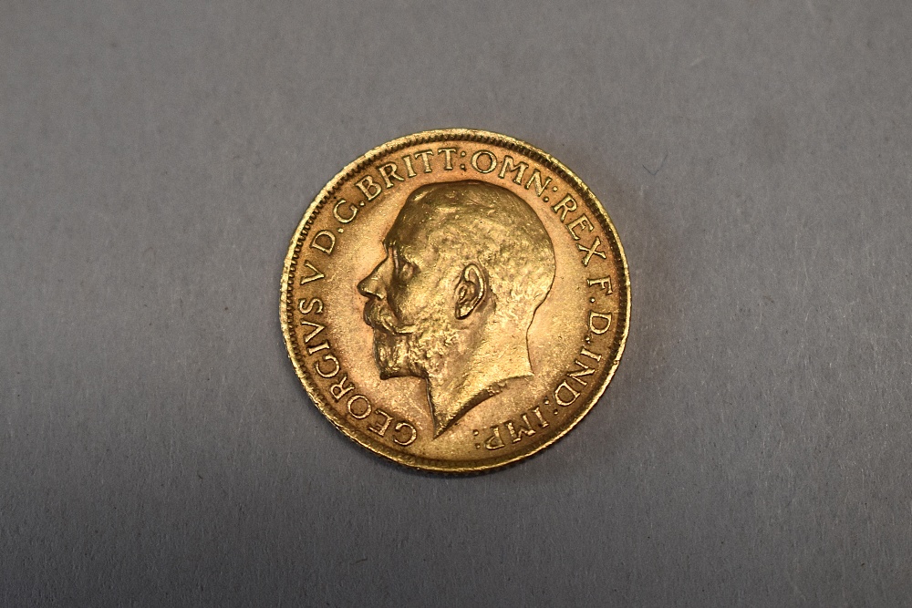 Gold Sovereign George V 1915 George & Dragon Royal Mint, 8g