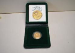 Gold Proof Sovereign Queen Elizabeth II 1980 Royal Mint, in plastic capsule and in fitted folding