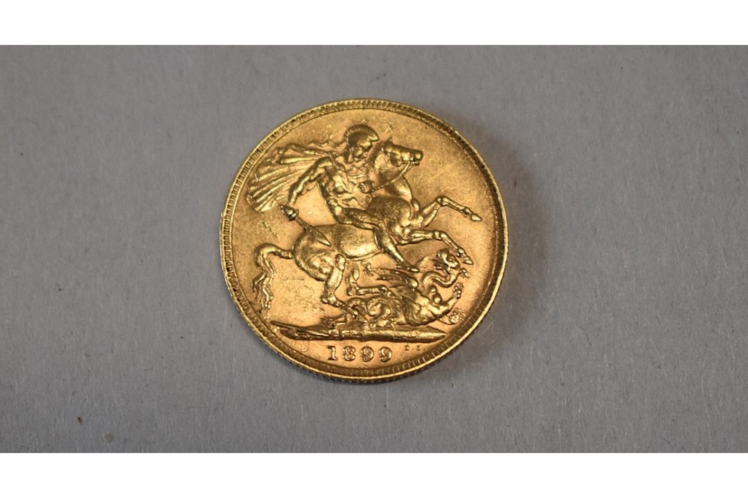 Gold Sovereign Queen Victoria 1899 Royal Mint, 8.00g - Image 2 of 2