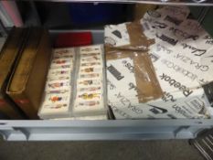 CIGARETTE CARDS LARGE COLLECTION IN ALBUMS, SLEEVES, LOOSE - THOUSANDS Couple of cigarette albums