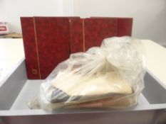 WORLDWIDE - COLLECTION IN 5 STOCKBOOKS, + BAG OF LOOSE 5 stockbooks in varying sizes with world