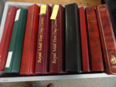 GB - FIRST DAY COVER COLLECTION IN 9 VOLUMES, COMMEMS & DEFINS 9 cover albums with several hundred