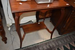 An Edwardian mahogany occasional table, of traditional design 73cm