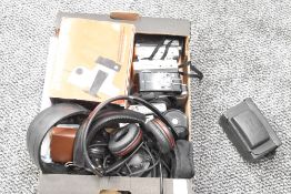 A Swinger 11 Polaroid camera in original box and a small selection of assorted cameras including a