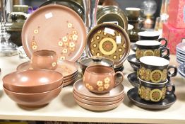 A selection of Denby tableware inlcuding Sandstone pattern