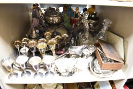 A quantity of silver plated ware, to include goblets, sauce boat and tea pot, sold together with a
