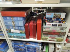 WH Smiths, Waddingtons & Past Times Modern Jigsaws, 350, 500, 1000 Pieces including Waddingtons